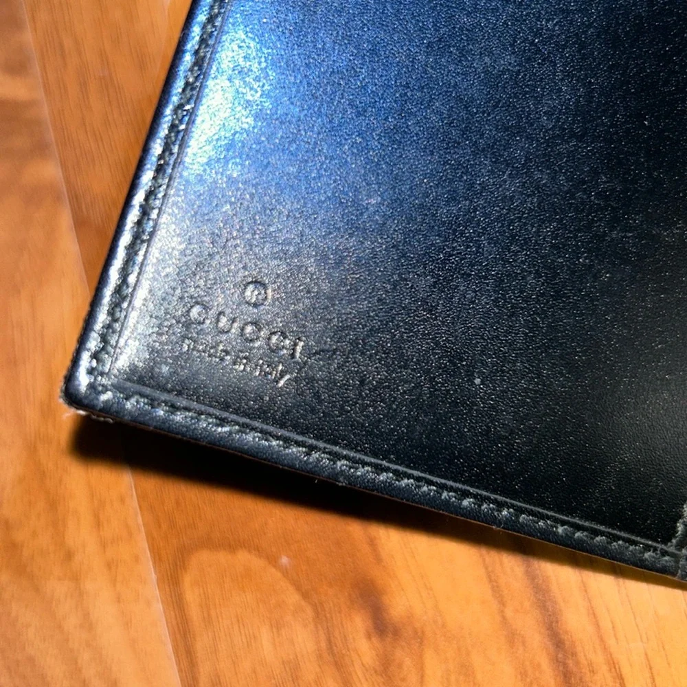 Authentic Gucci Nylon Slide Lock Agenda